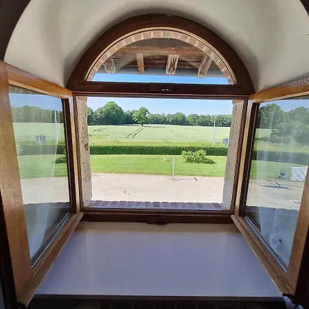 Domaine Du Cuiset -gîte Des Combles * Saint-André-sur-Vieux-Jonc