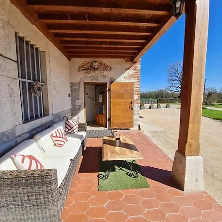 Domaine Du Cuiset -gîte Des Combles *