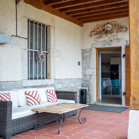 Domaine Du Cuiset -gîte Des Combles Hébergement de vacances