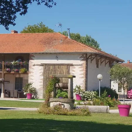 Domaine Du Cuiset -gîte Des Combles Hébergement de vacances